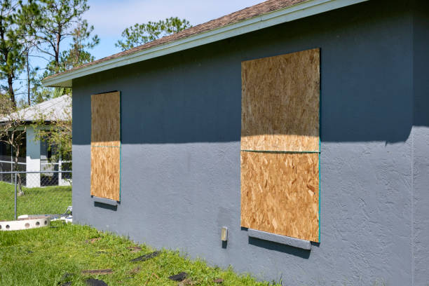 Best Siding Painting and Refinishing  in Riverside, CA